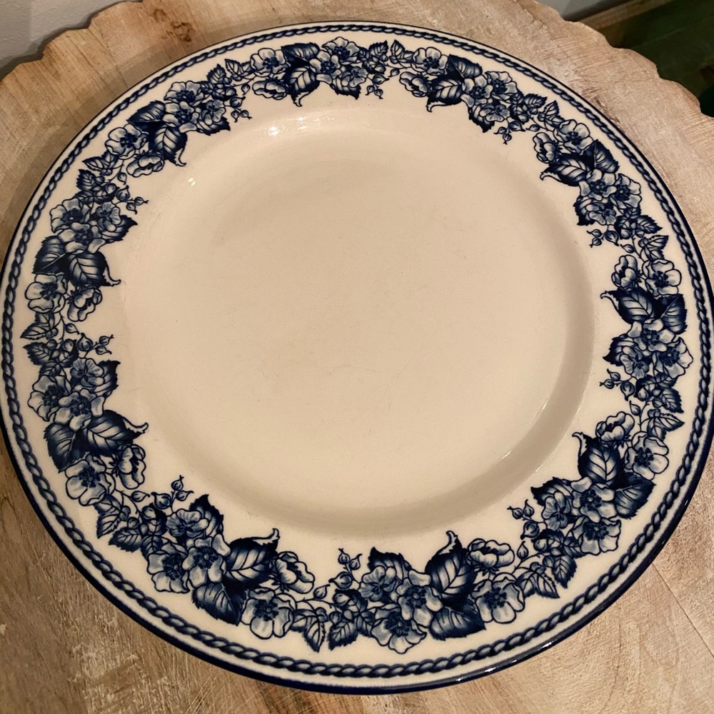 Highgrove Blue Trim Wedgwood for Williams Sonoma, Salad Plate
